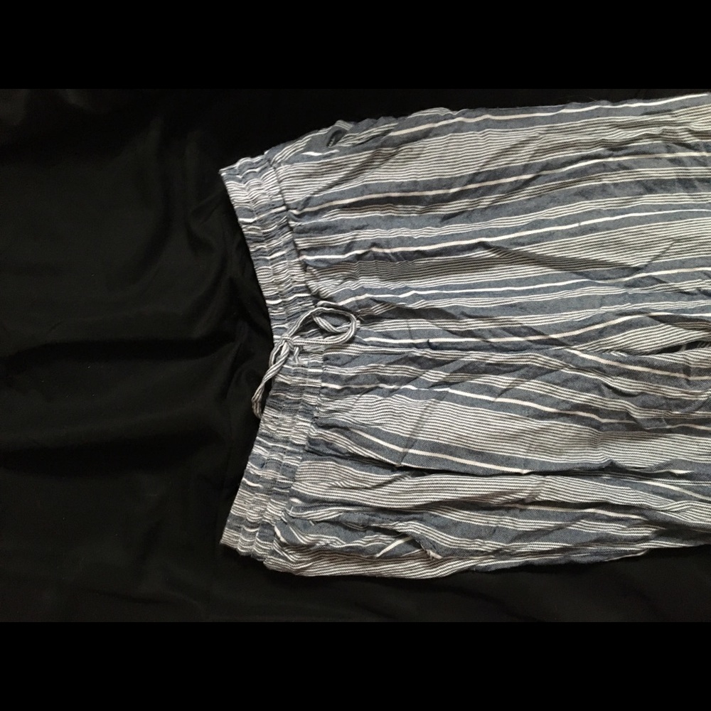 Pants - Picture 3 of 4
